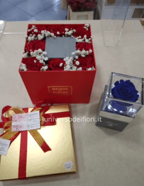 flowers box e rosa stabilizzata misura 8x8