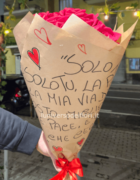 Bouquet con dedica 9 rose rosse