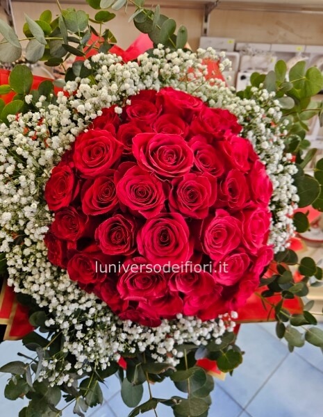 100 rose rosse prezzo 299,99 euro