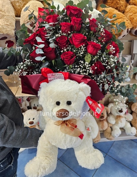 130 euro fascio 17 rose rosse e peluche medio