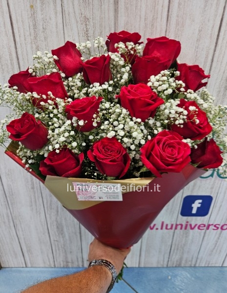 Fascio 15 rose rosse